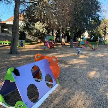 Cozy With Private Parking Wifi Apartament Lourdes